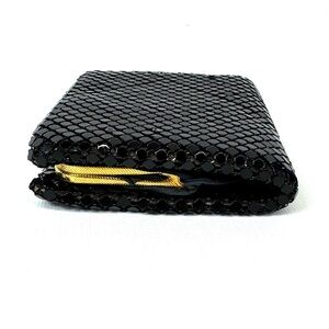Vintage black mesh snap closure wallet w bill fold and kiss lock